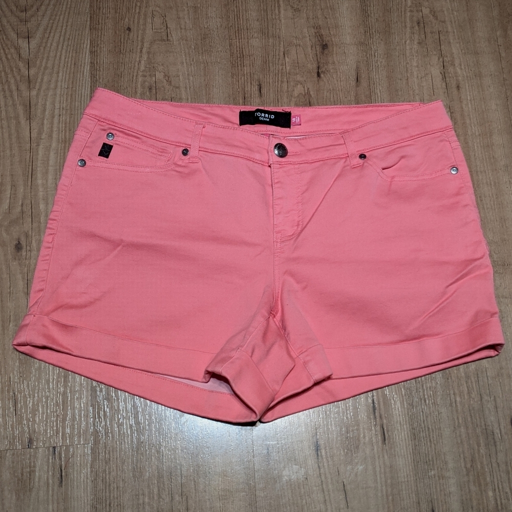 Torrid Plus Pink Shorts Cuffed Jean 18